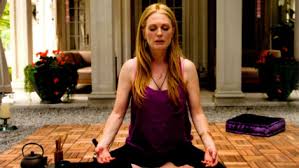julianne moore doing yoga
